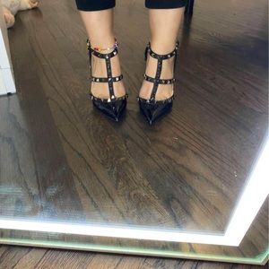 Valentino black pumps size usa 6.5 or eur 37. Good condition
